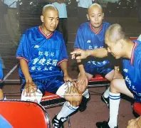 湖人季前赛,詹姆斯父子,合力仅得,万博,ManBetX,万博体育官网,万博官网,万博体育下载